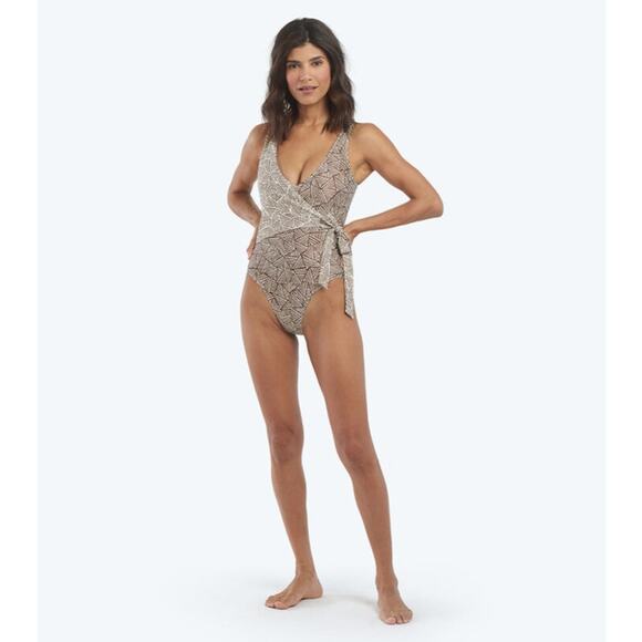 NWT Summersalt The Perfect Wrap One Piece Swimsuit Lines in the Sand Size 2 - Picture 1 of 15